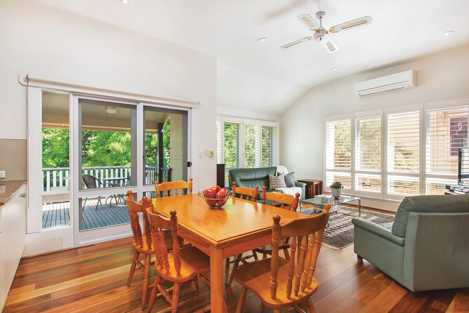 10 View Street, Canterbury, VIC