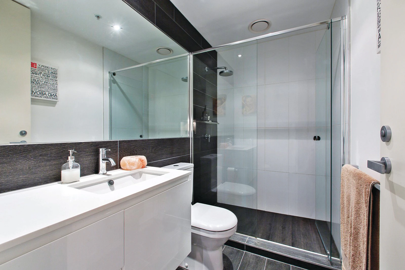 217/163 Fitzroy Street, St Kilda, VIC
