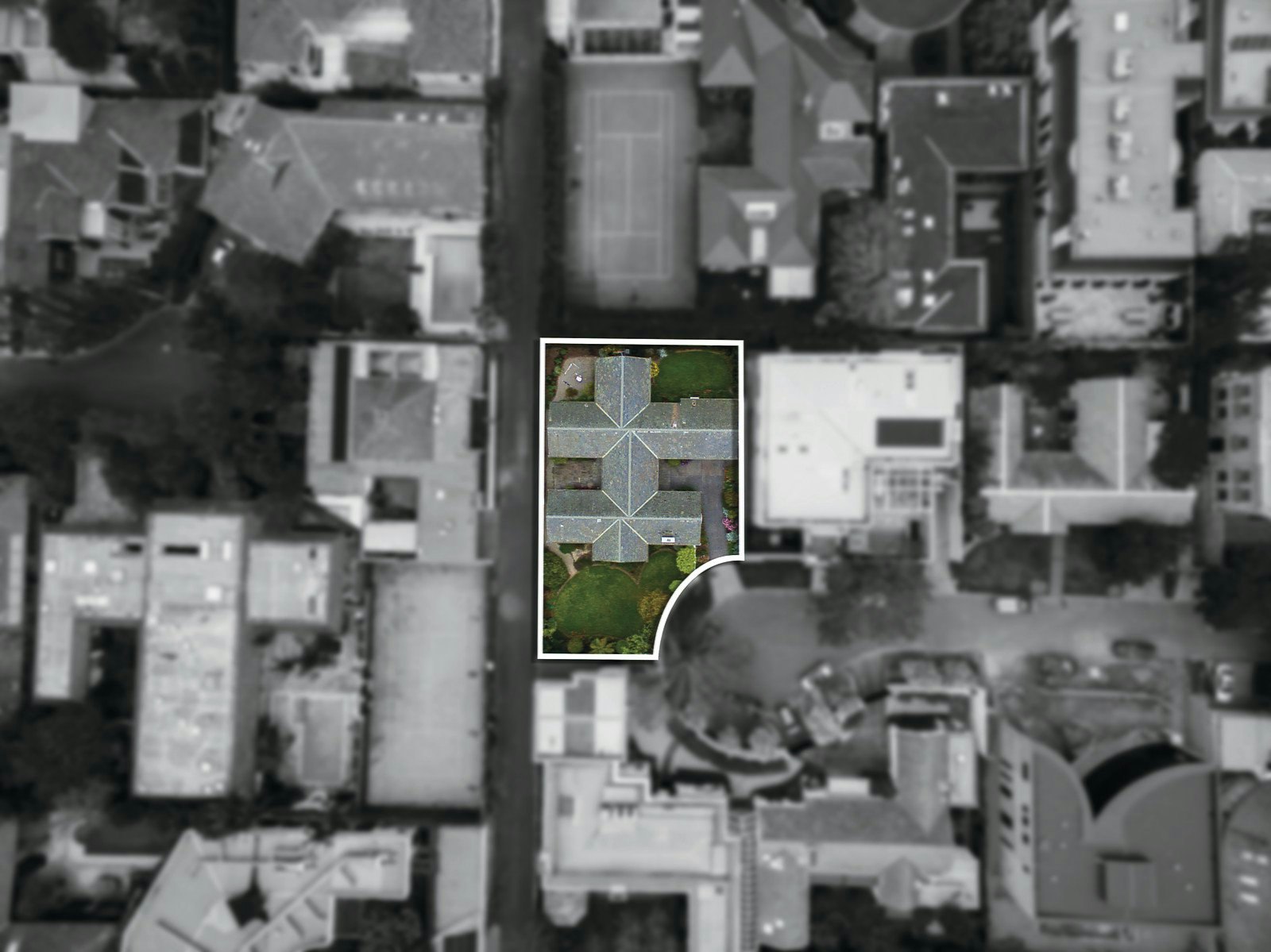 4 Teringa Place, Toorak, VIC