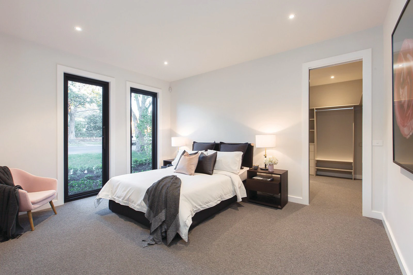 2A Yeovil Road, Camberwell, VIC