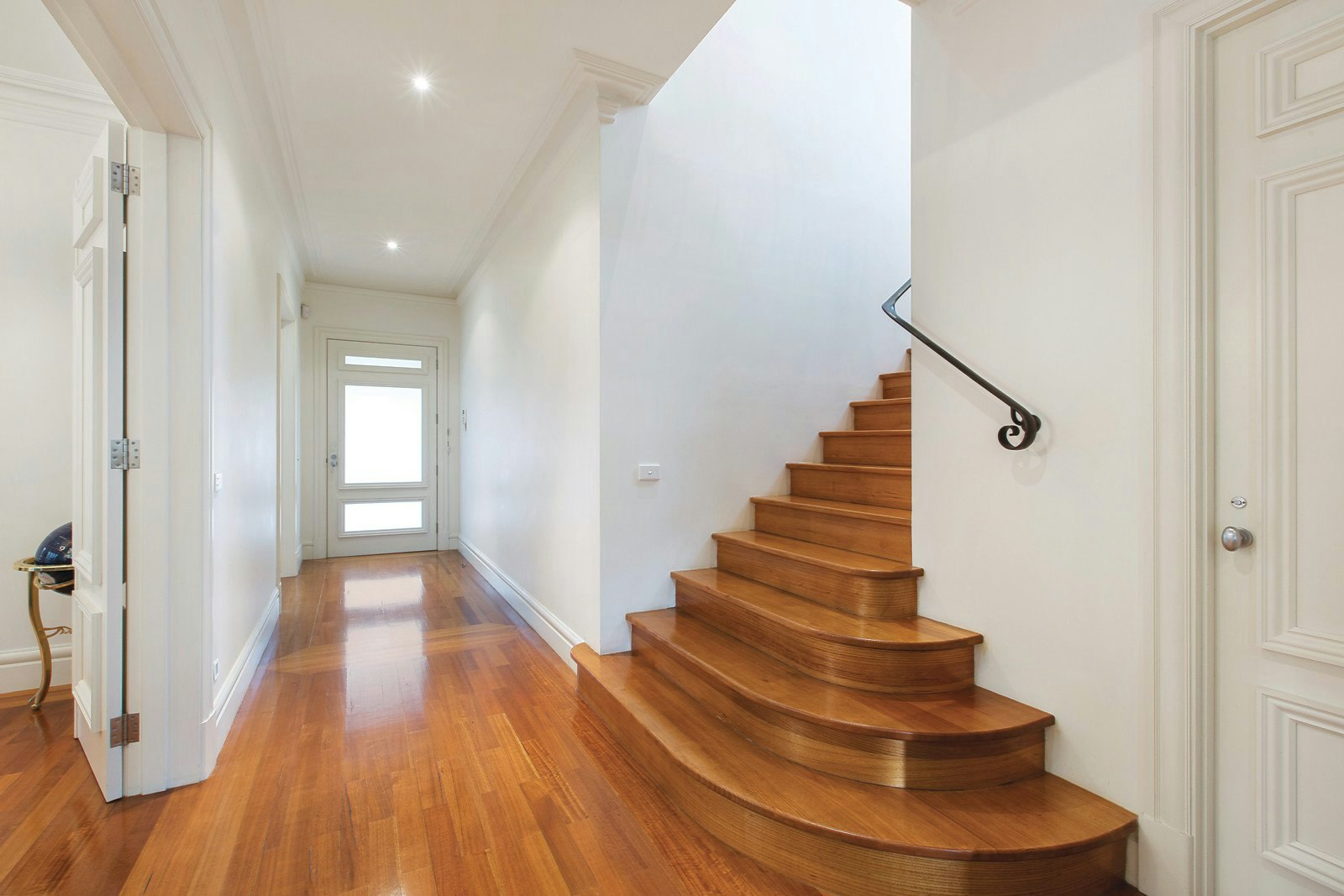 2A Moule Avenue, Brighton, VIC