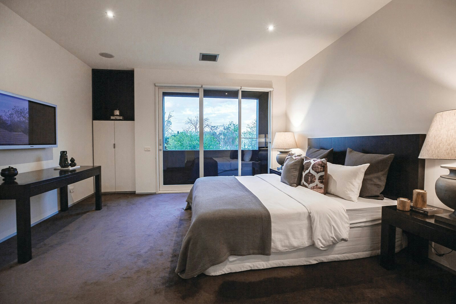 2 Elwood Street, Brighton, VIC