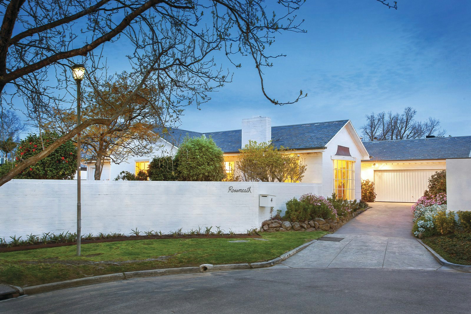 4 Teringa Place, Toorak, VIC