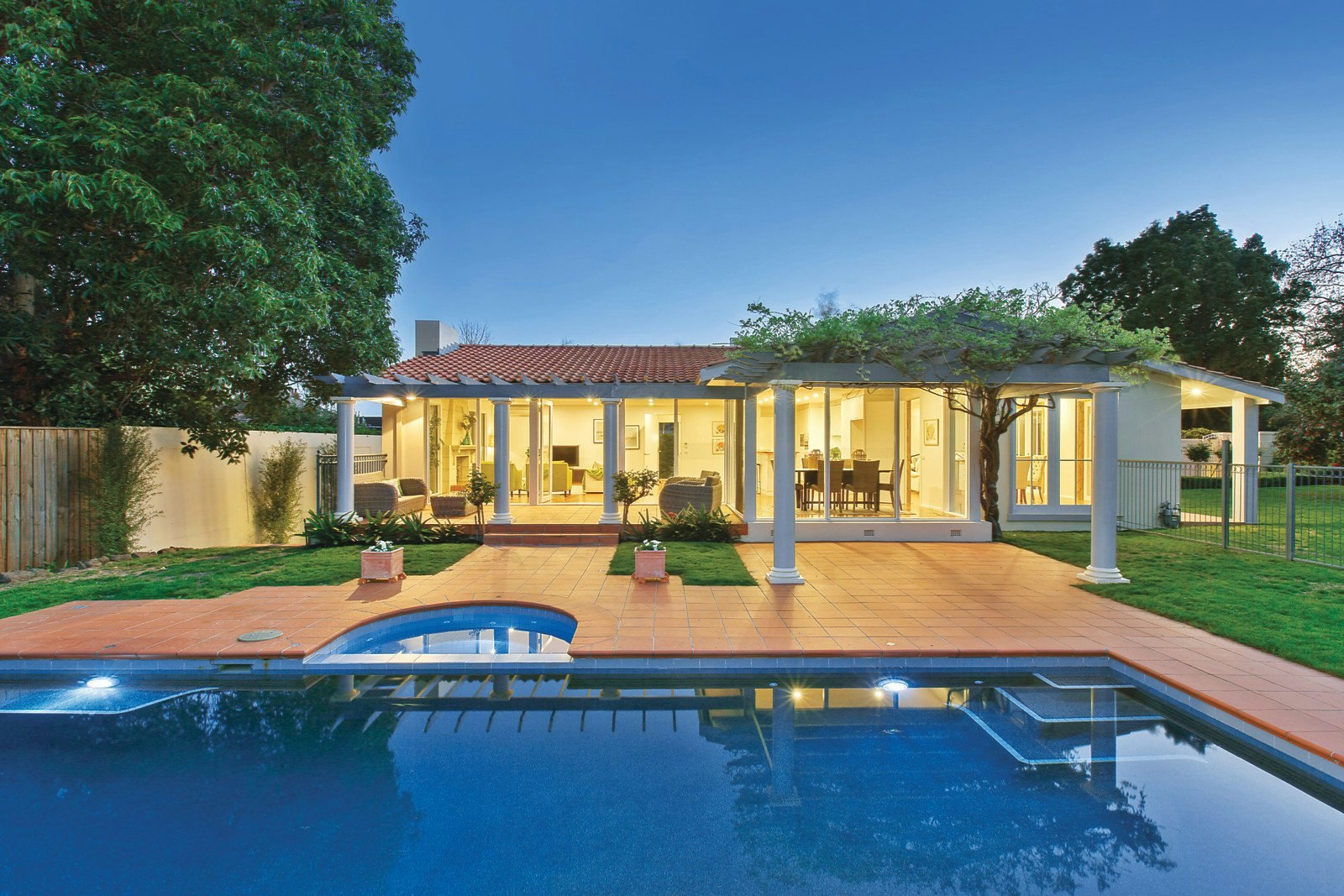 3 Snowden Place, Canterbury, VIC