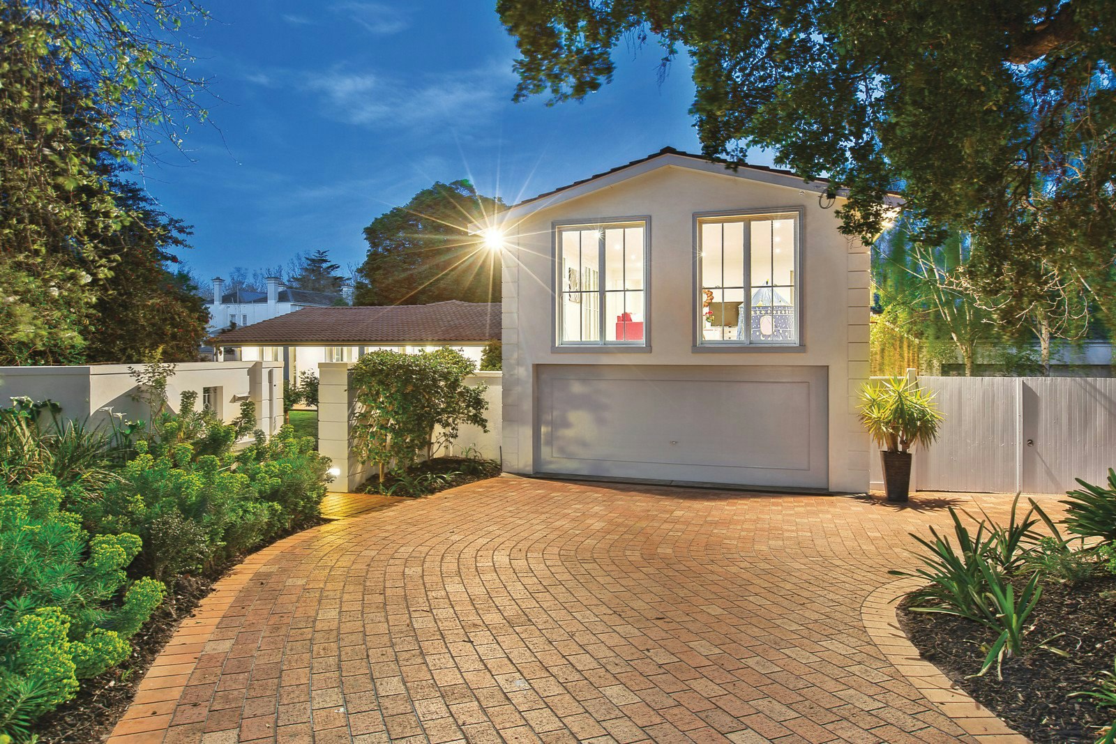 3 Snowden Place, Canterbury, VIC