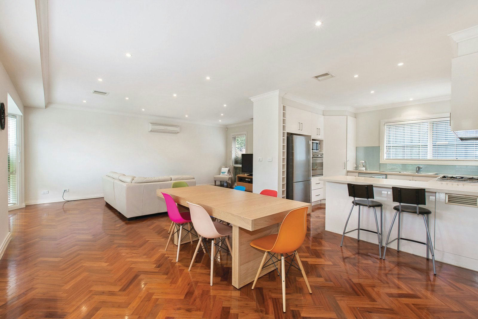 8 Barbara Street, Mont Albert North, VIC