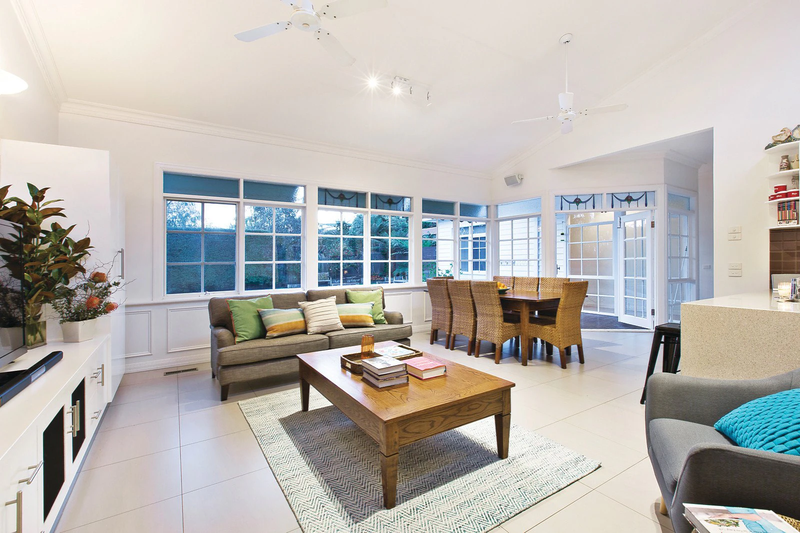 10 Hilltop Avenue, Glen Iris, VIC