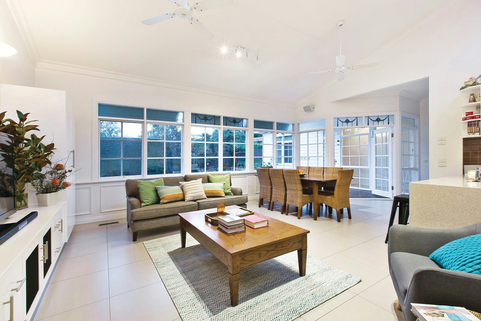 10 Hilltop Avenue, Glen Iris, VIC