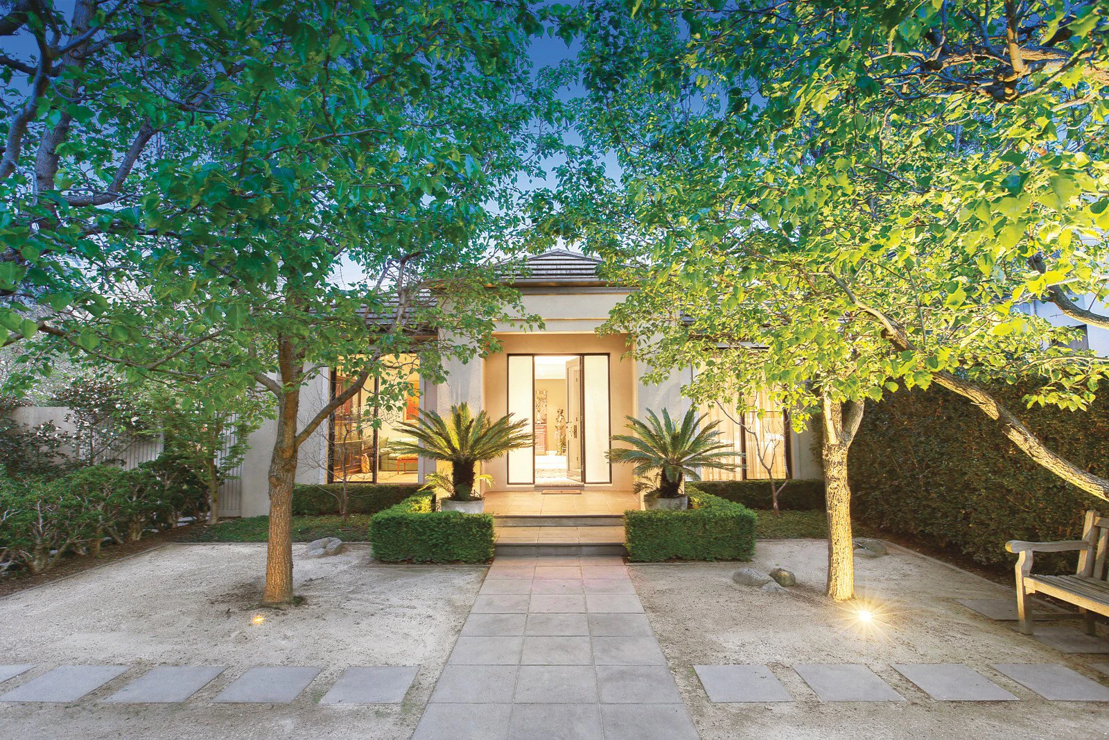 18 Ferncroft Avenue, Malvern East, VIC