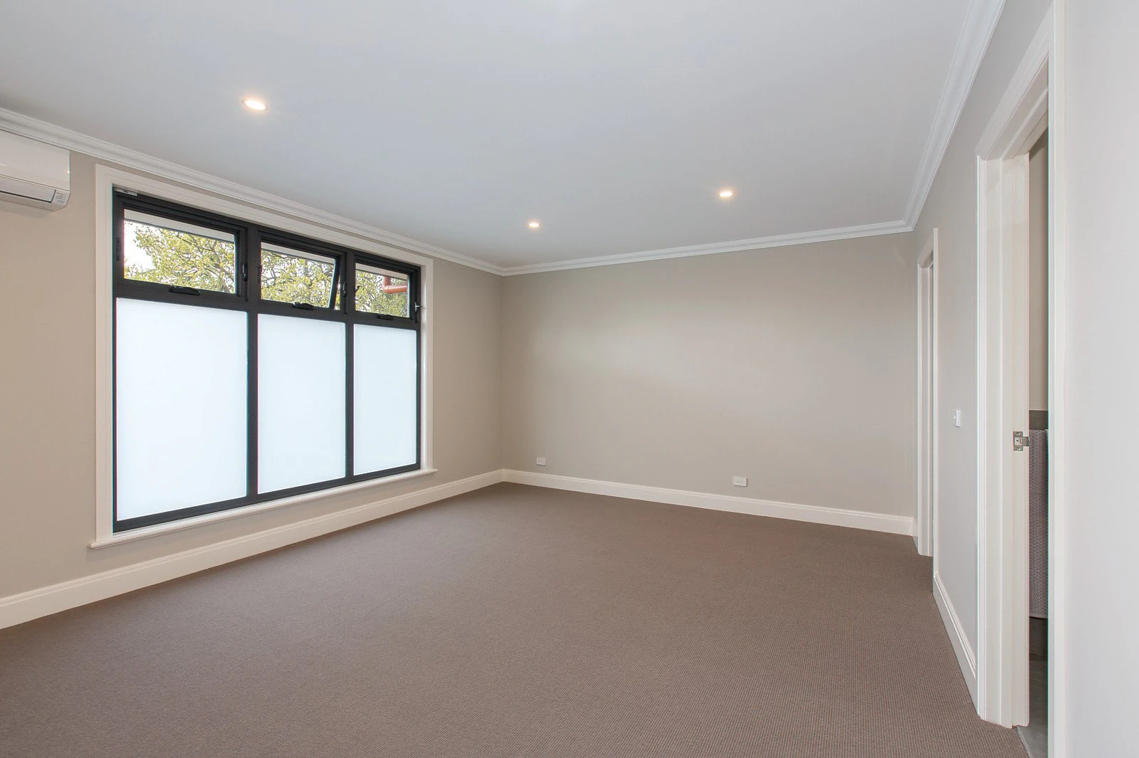 2/13 Whitehorse Road, Balwyn, VIC