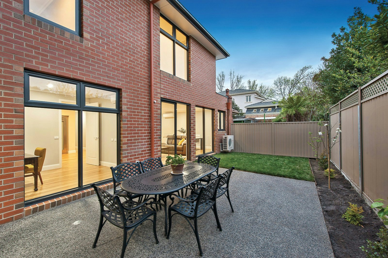 2/13 Whitehorse Road, Balwyn, VIC