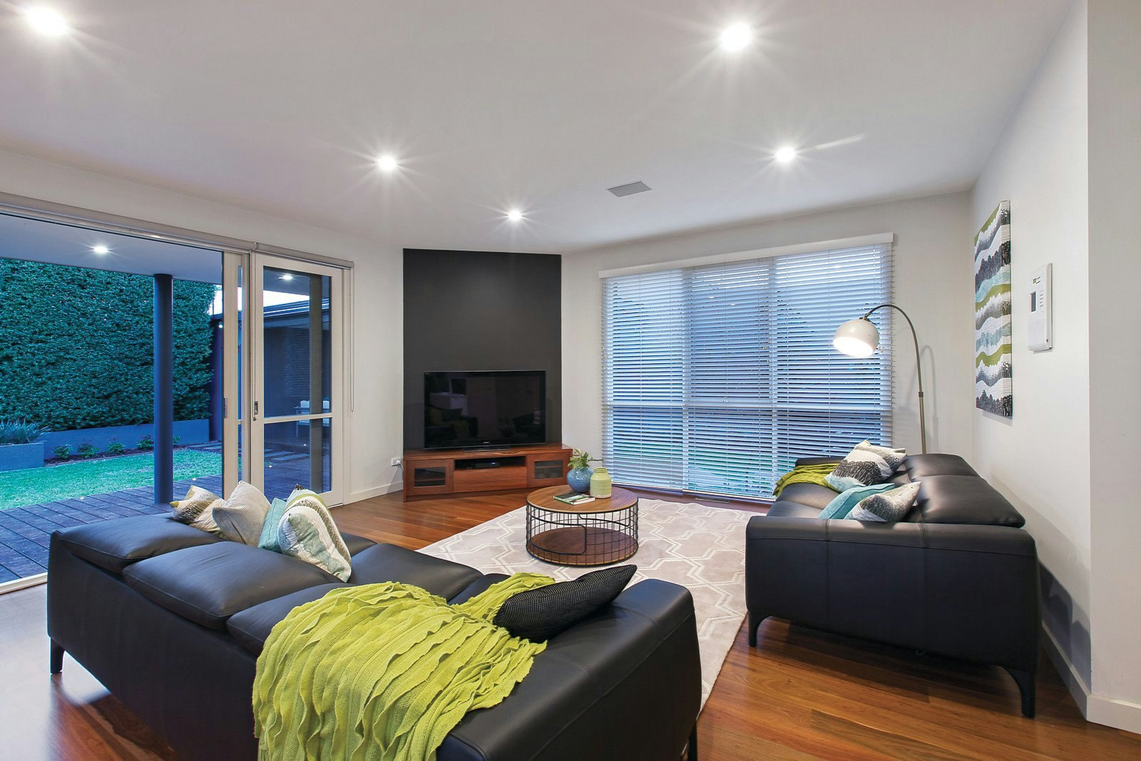 8 Alverna Grove, Brighton, VIC