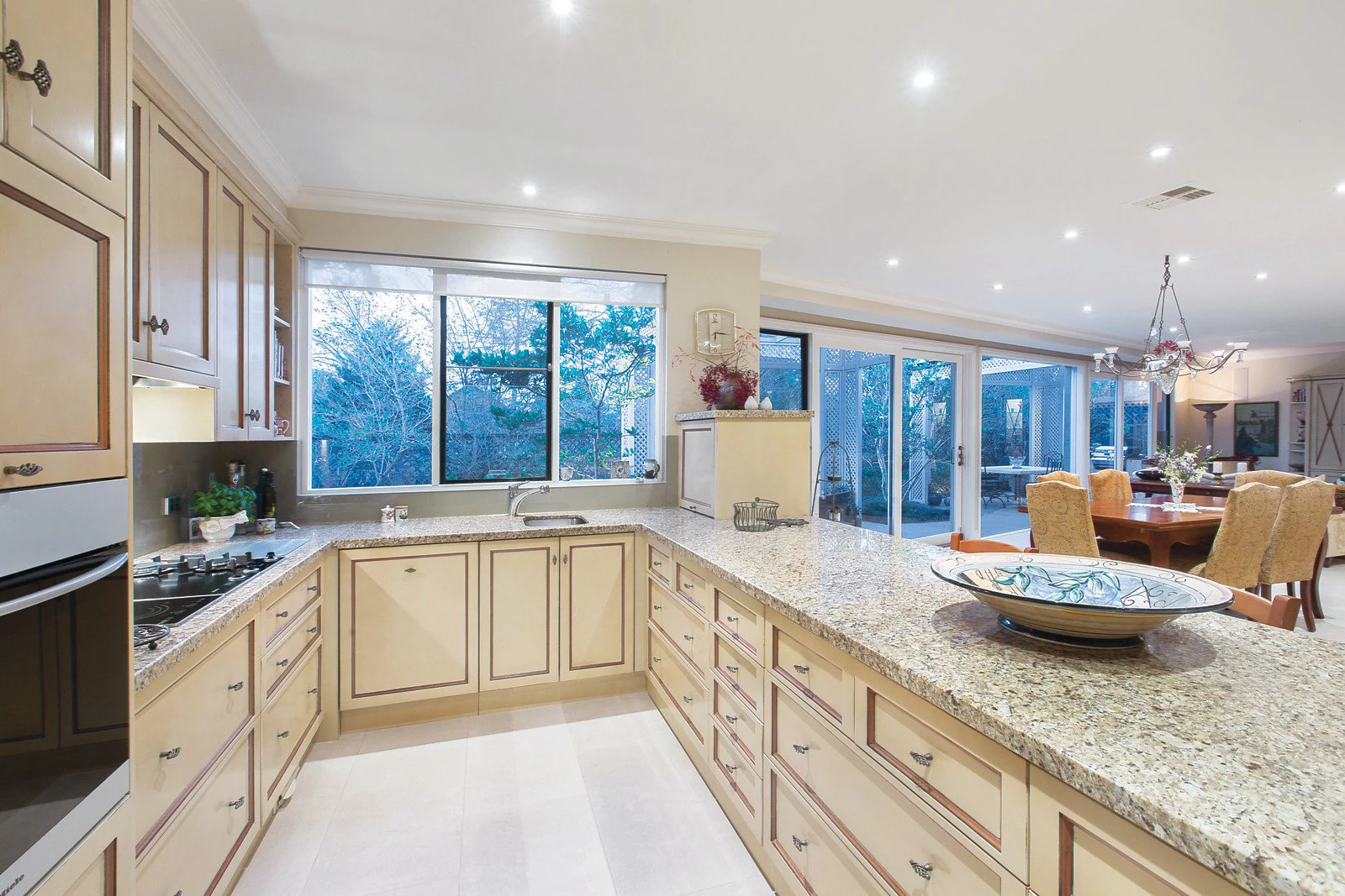 18 Ferncroft Avenue, Malvern East, VIC
