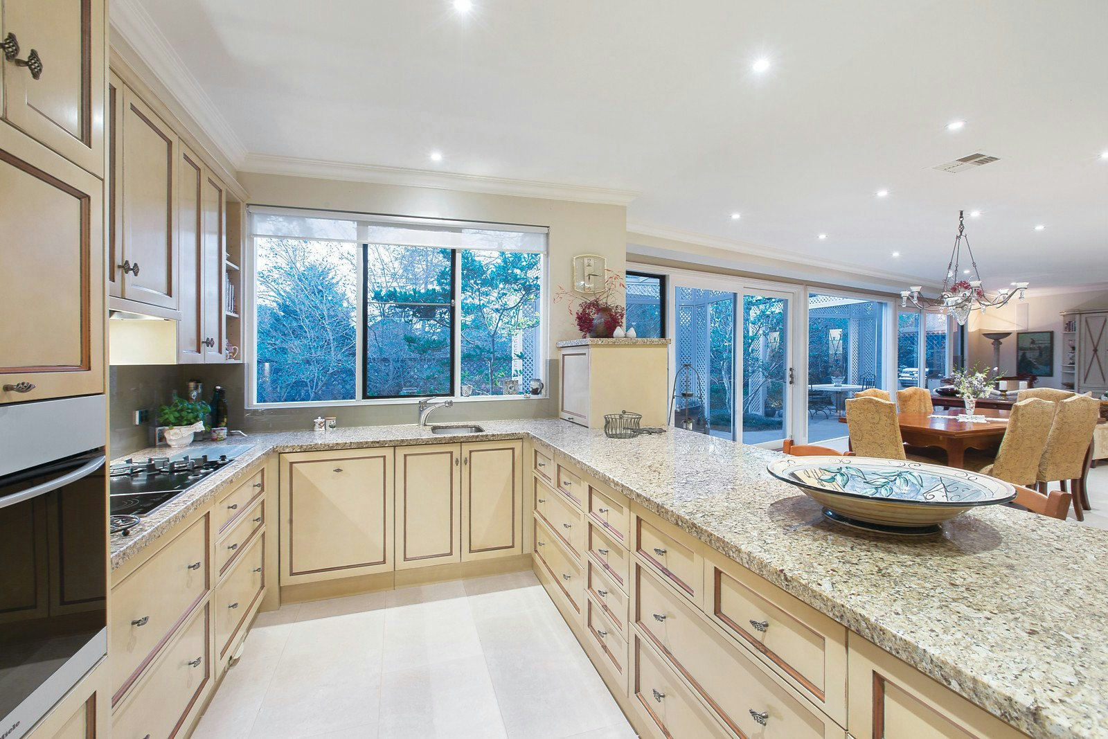 18 Ferncroft Avenue, Malvern East, VIC