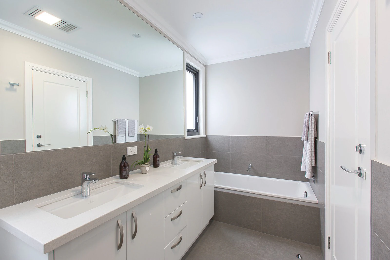 2/13 Whitehorse Road, Balwyn, VIC