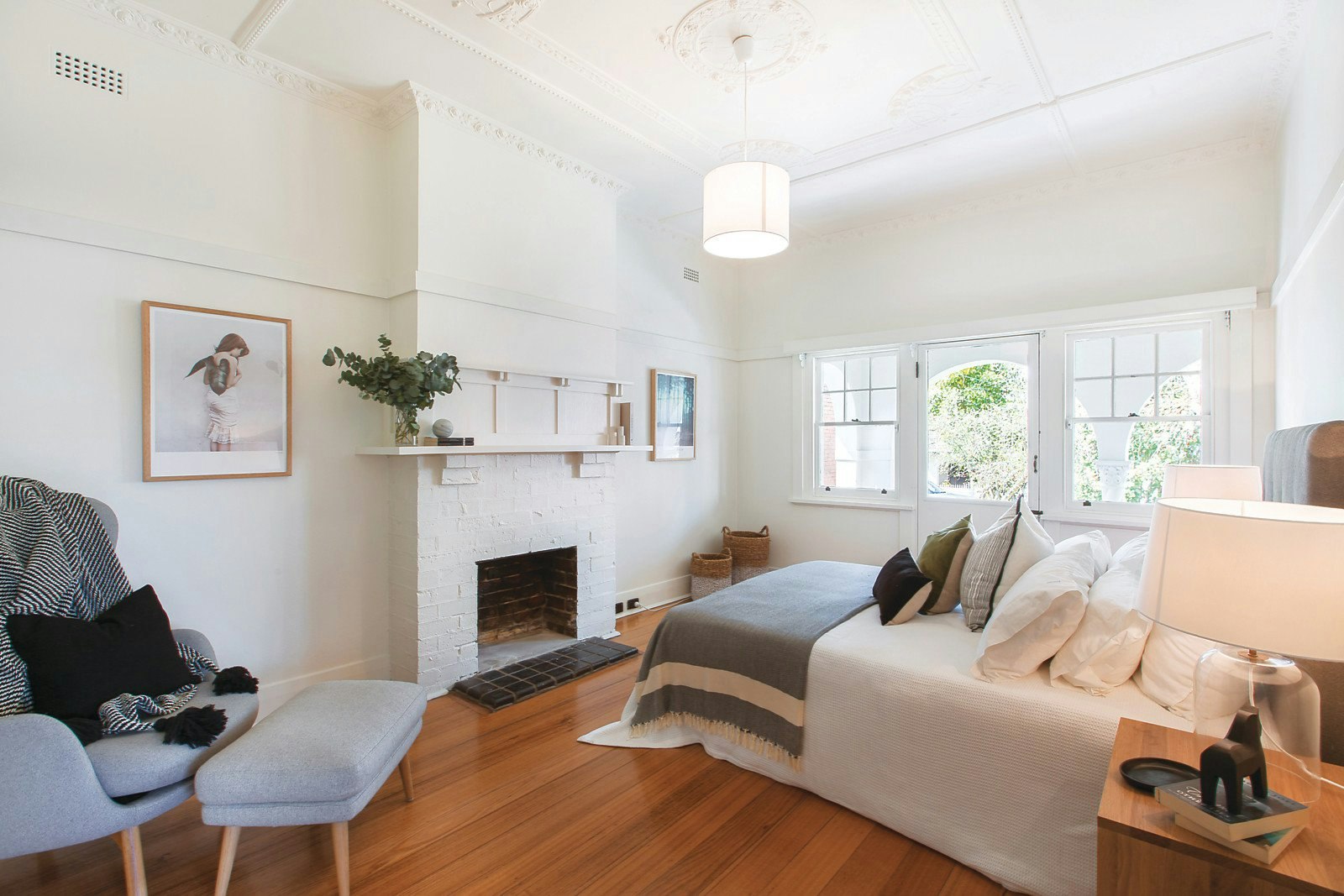 1 Oak Grove, Malvern East, VIC