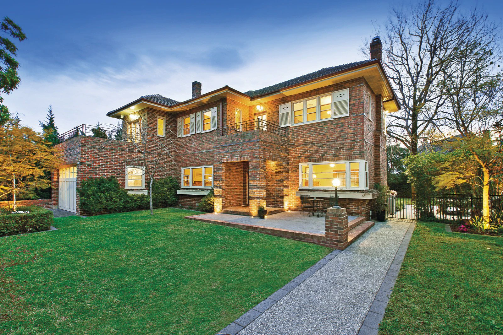 51 Mangarra Road, Canterbury, VIC