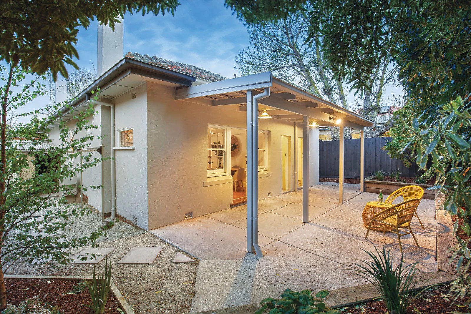 1 Oak Grove, Malvern East, VIC