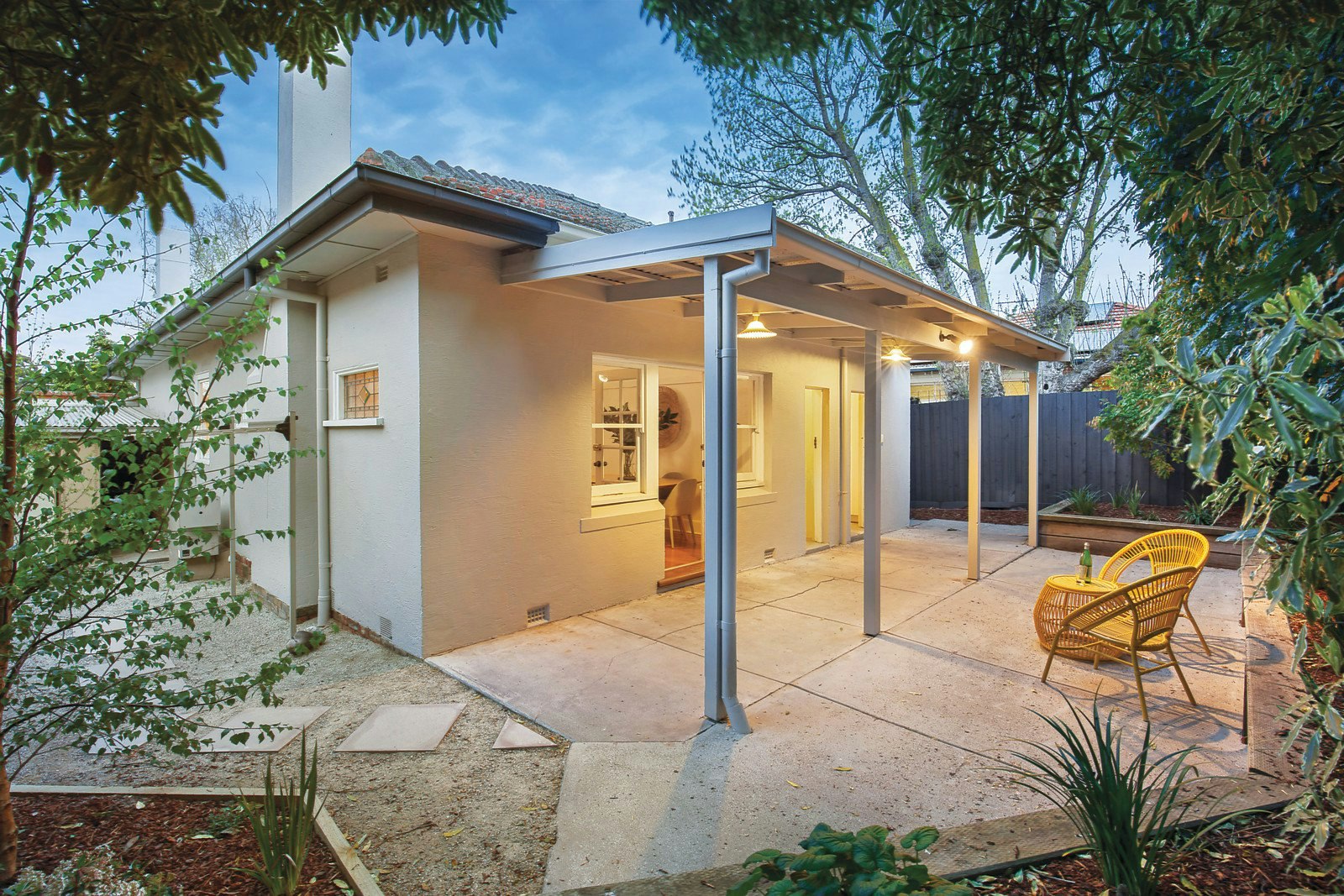 1 Oak Grove, Malvern East, VIC