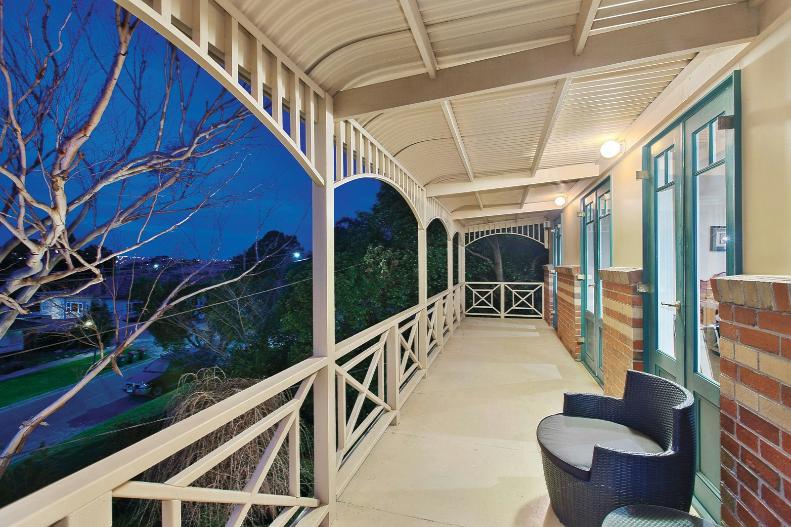 6 Bundoran Parade, Mont Albert North, VIC