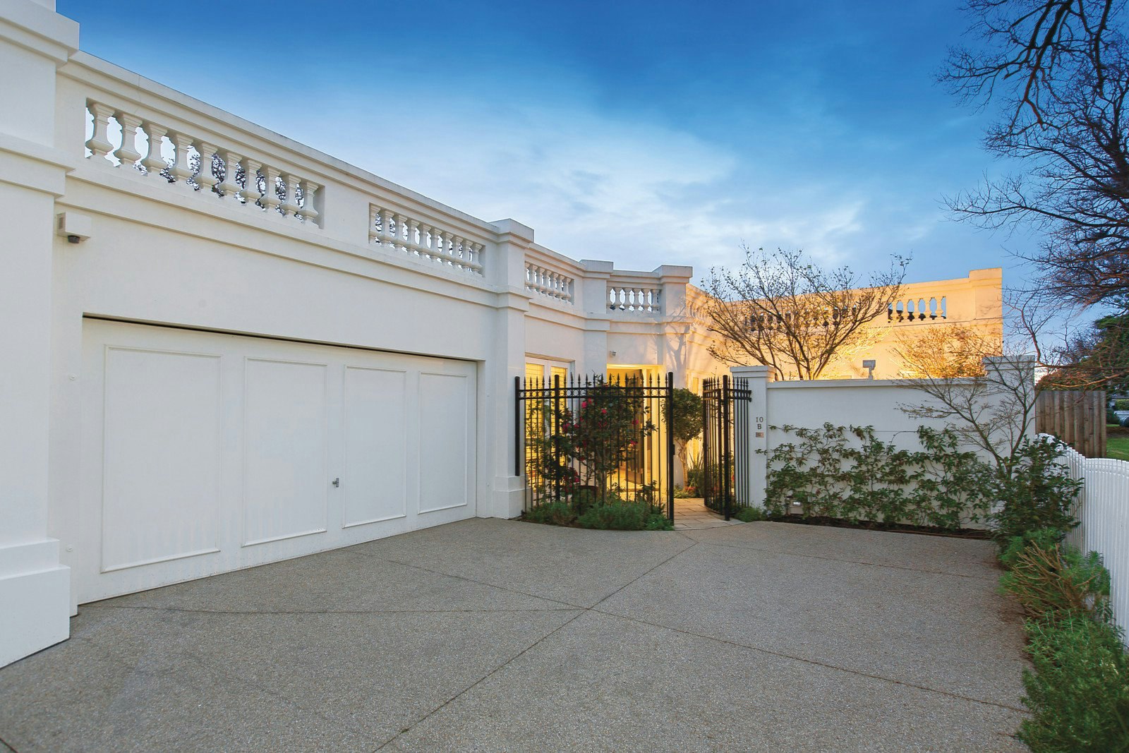 10B Hall Street, Brighton, VIC