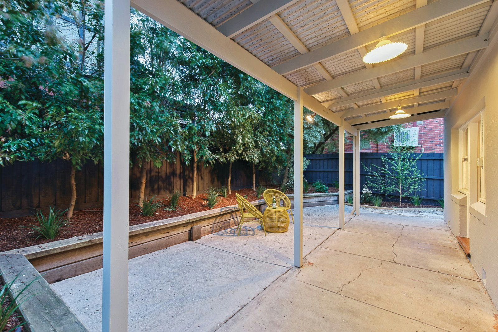 1 Oak Grove, Malvern East, VIC