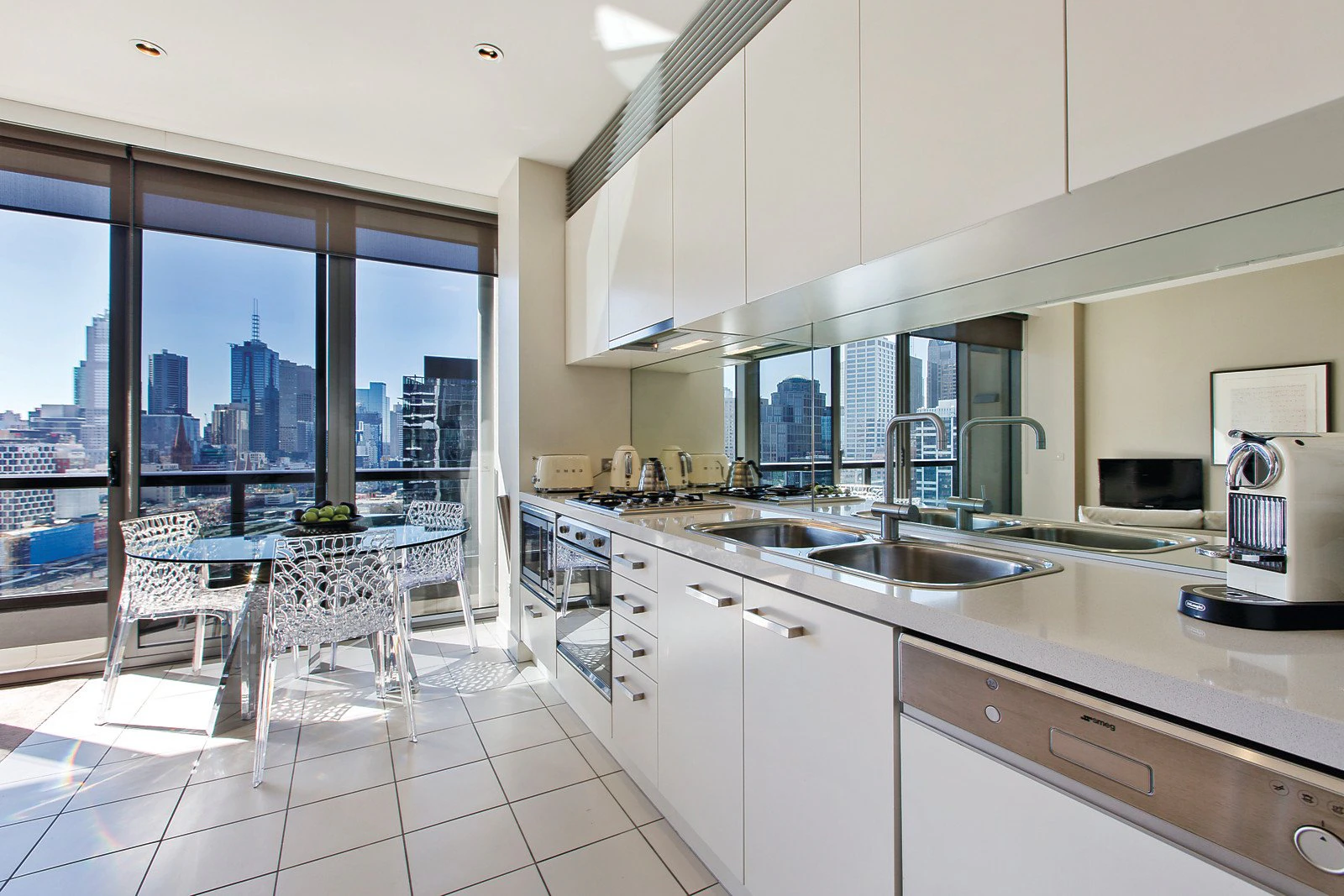 2005/1 Freshwater Place, Southbank, VIC