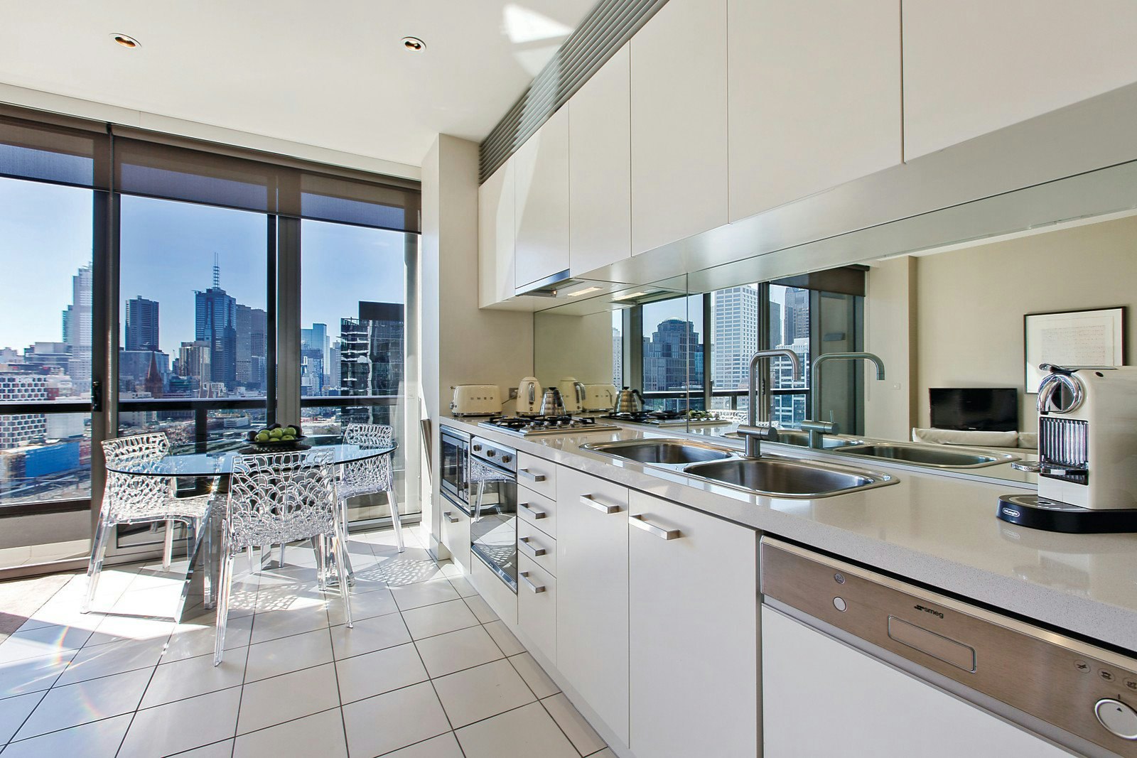 2005/1 Freshwater Place, Southbank, VIC