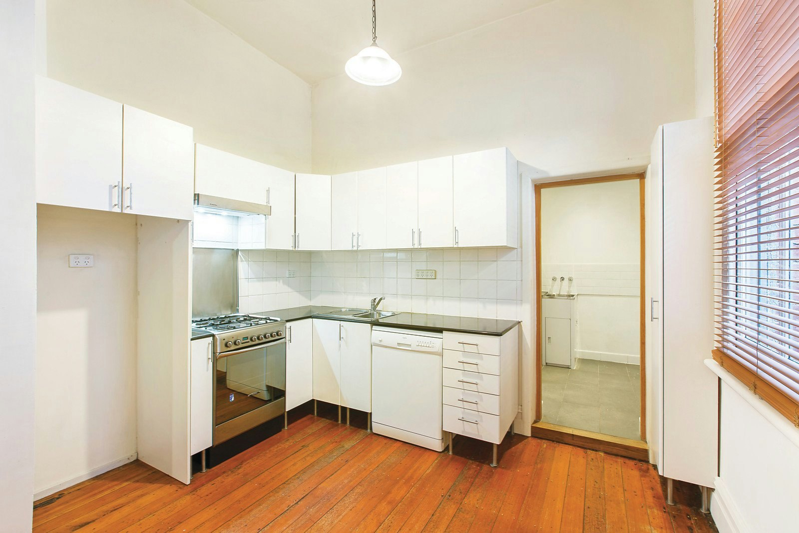 103 Kerferd Road, Albert Park, VIC