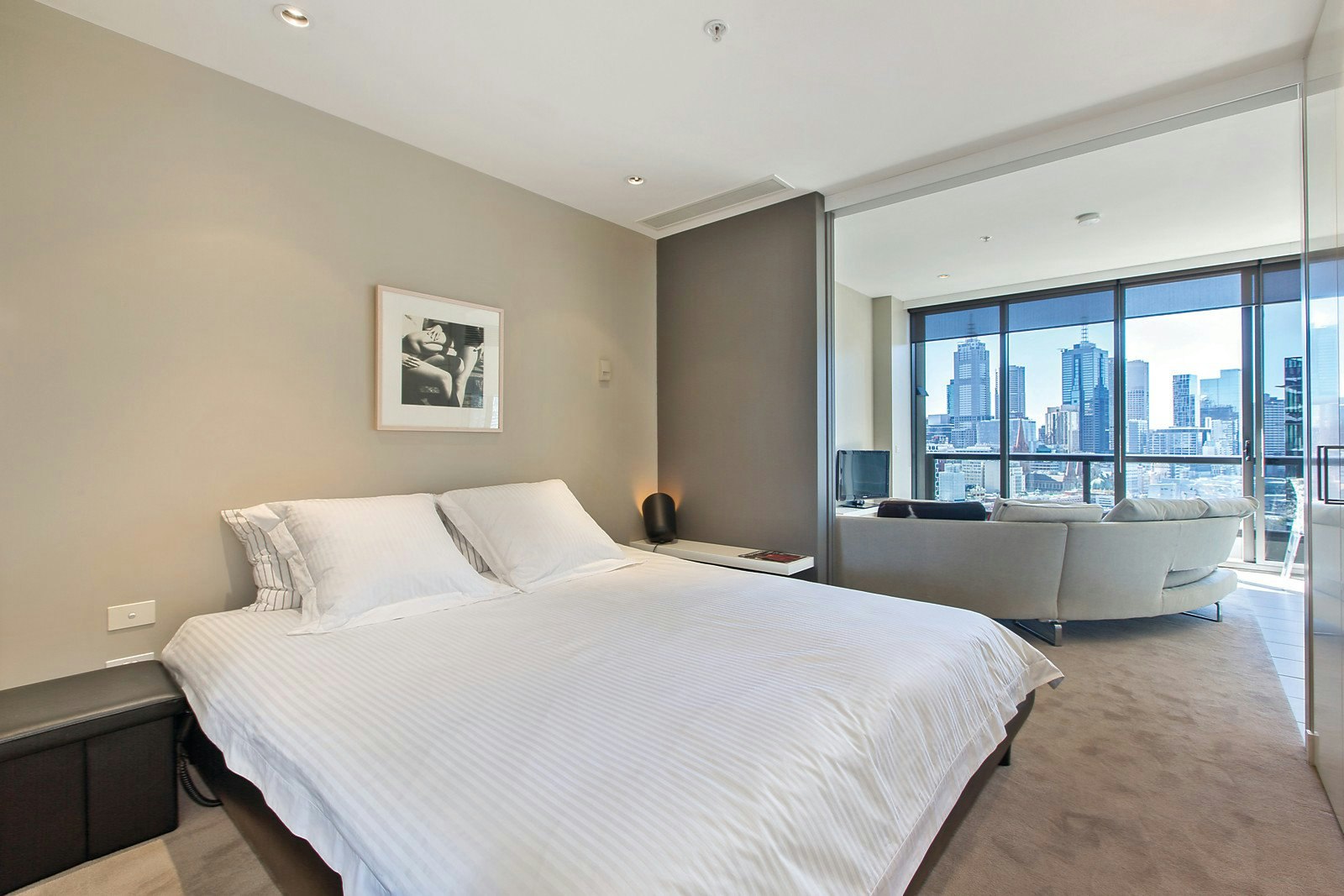 2005/1 Freshwater Place, Southbank, VIC