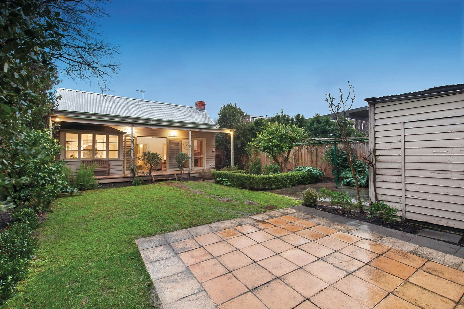 42 Llaneast Street, Armadale, VIC