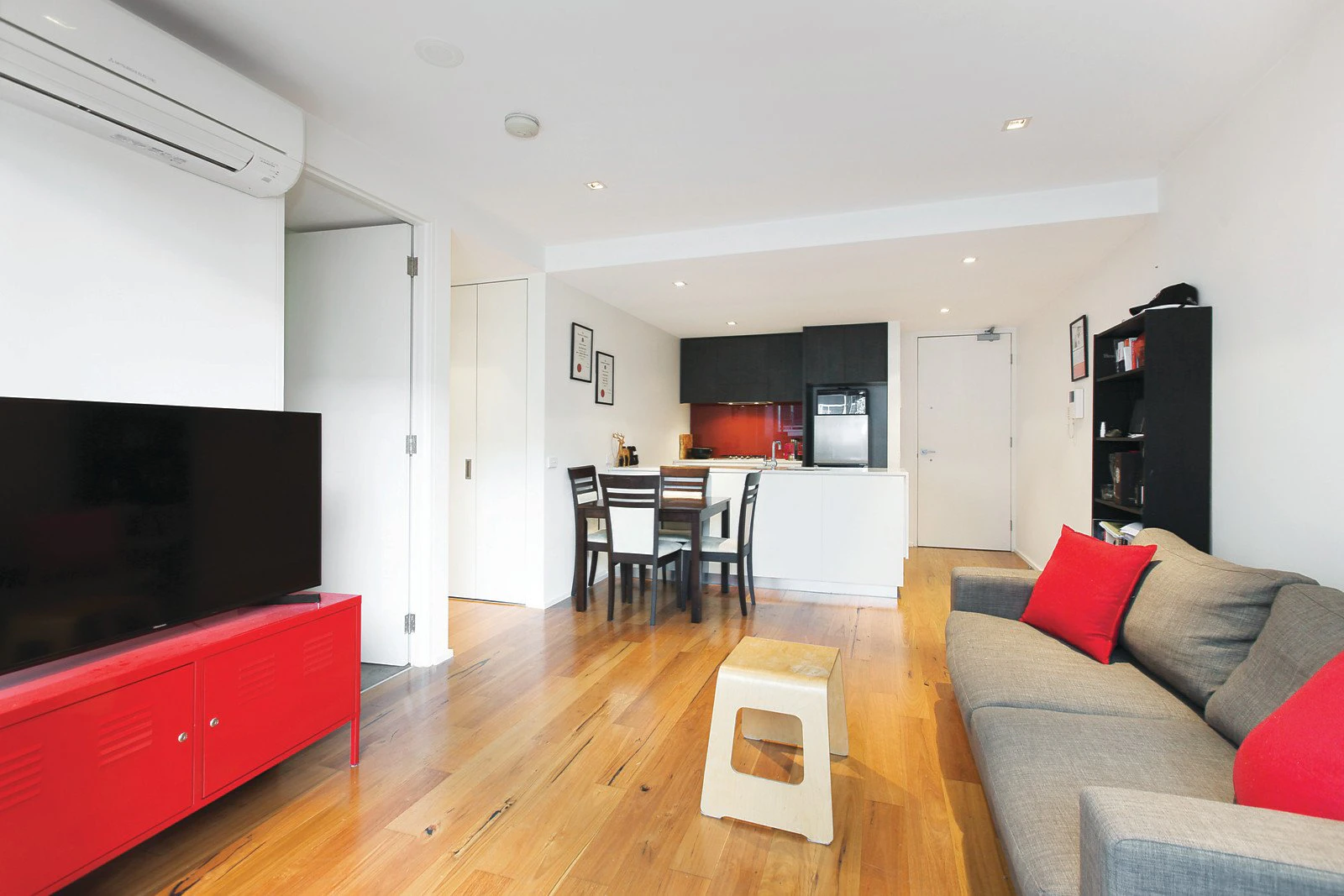 201/77 Abinger Street, Richmond, VIC
