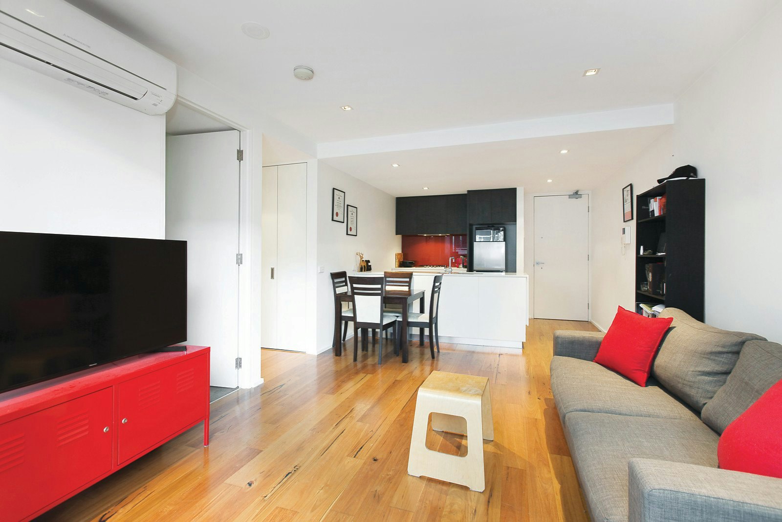 201/77 Abinger Street, Richmond, VIC