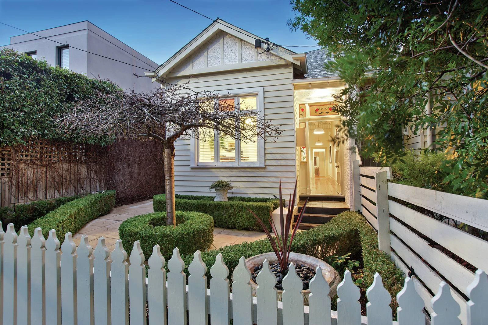 15 Leopold Street, Glen Iris, VIC