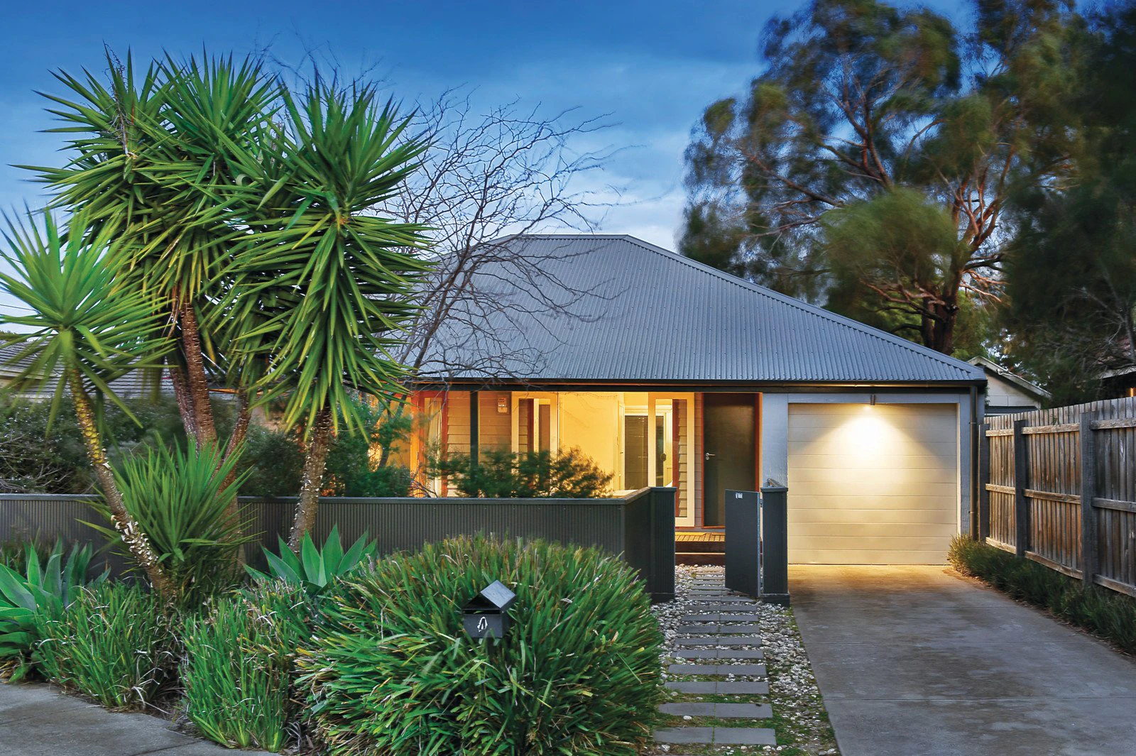1/4 Viola Crescent, Highett, VIC