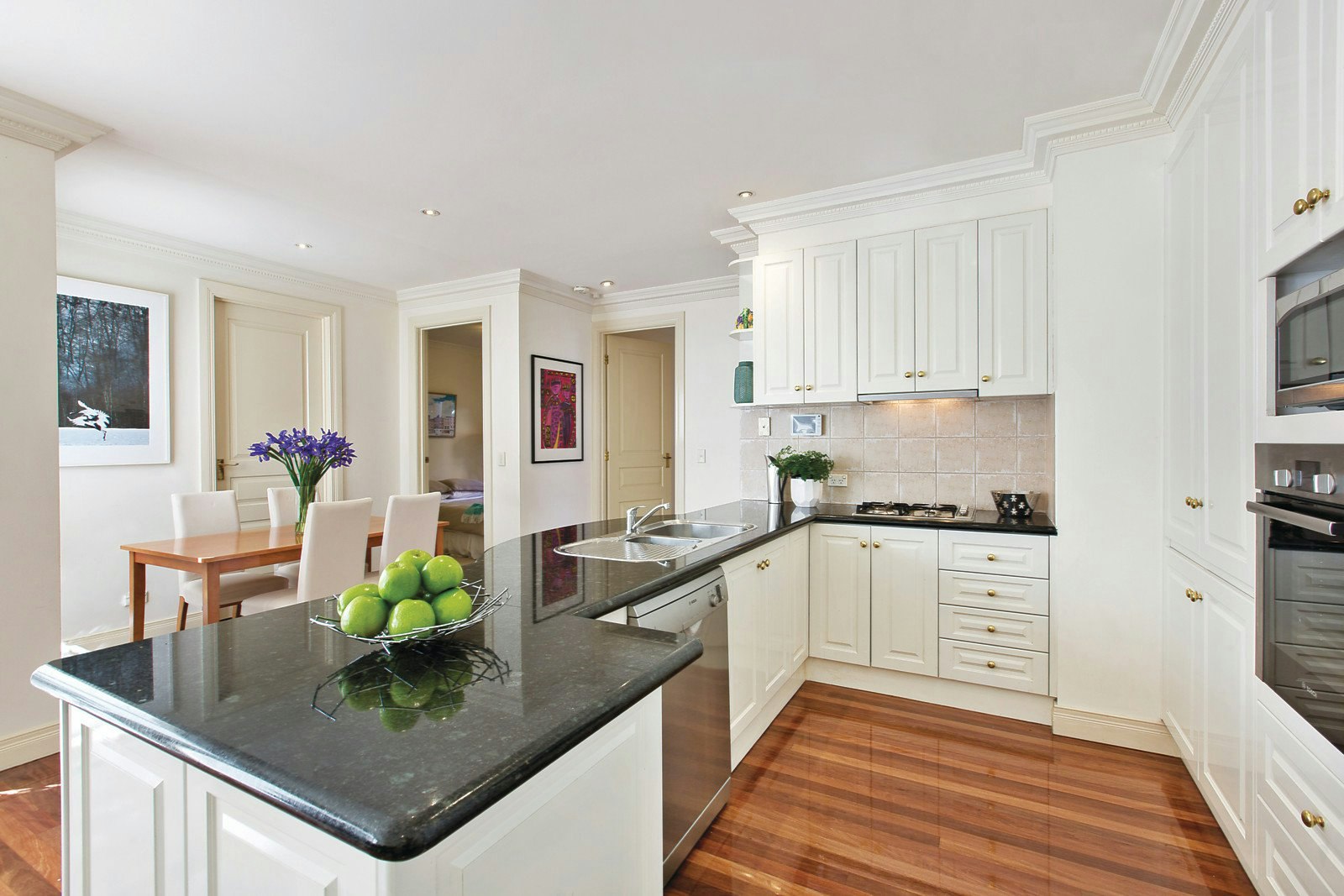 1 Grosvenor Parade, Balwyn, VIC