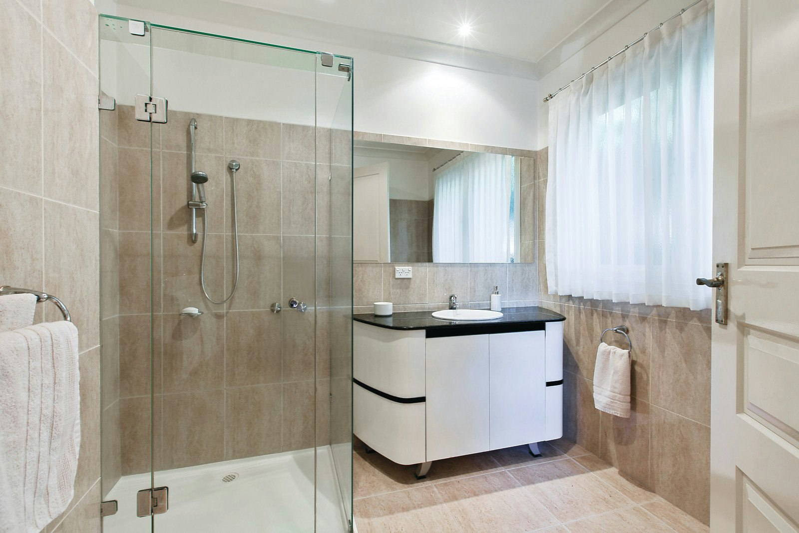 1 Grosvenor Parade, Balwyn, VIC