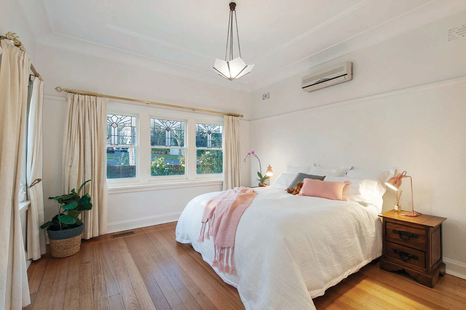 168 Prospect Hill Road, Canterbury, VIC