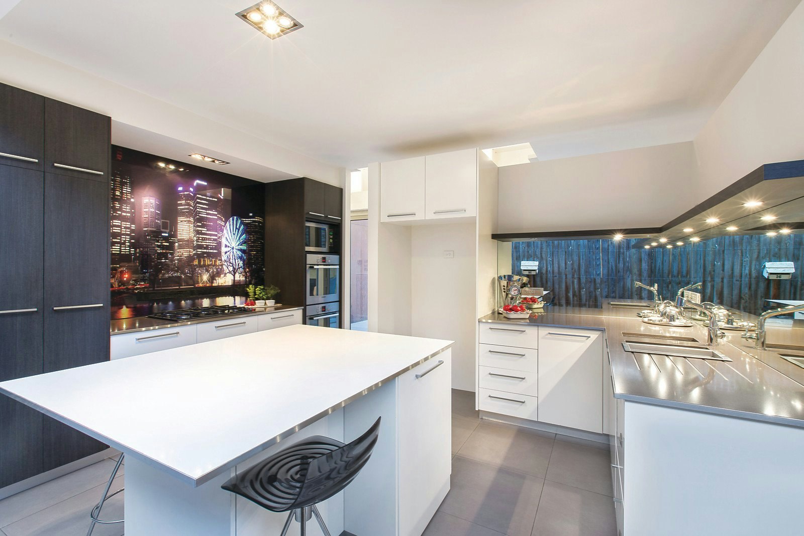 16 Hill Street, Hawthorn, VIC