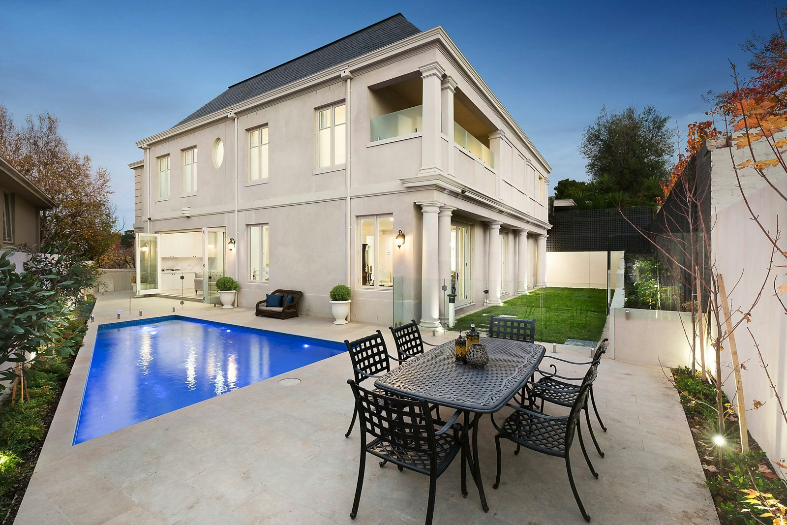 4 Grong Grong Court, Toorak, VIC