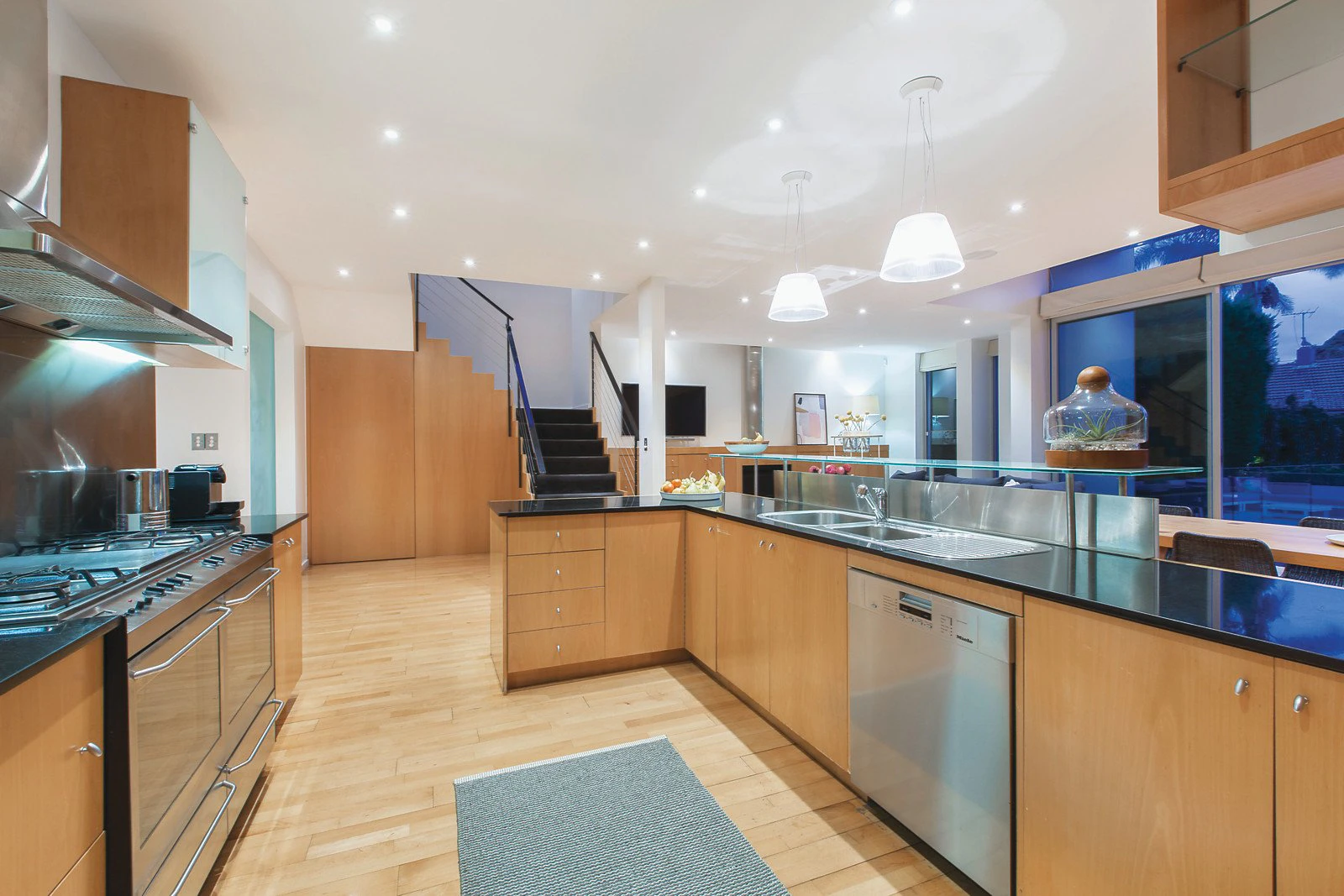 16 Downes Avenue, Brighton, VIC
