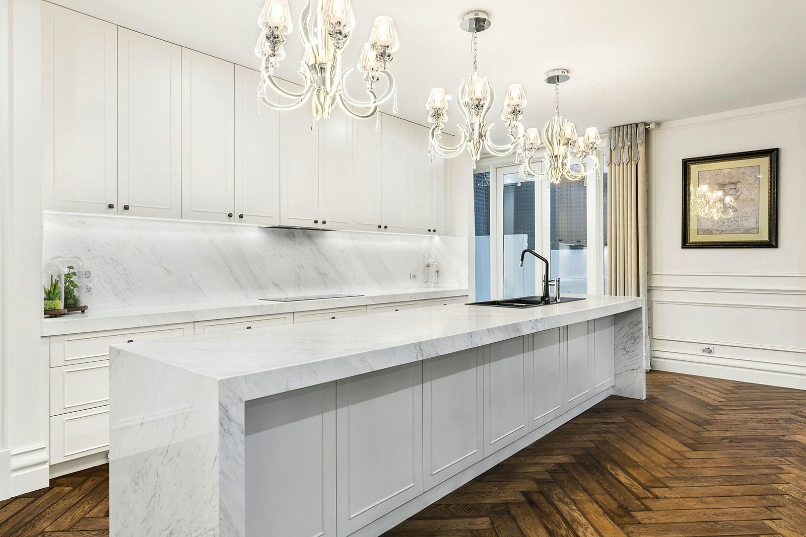 4 Grong Grong Court, Toorak, VIC