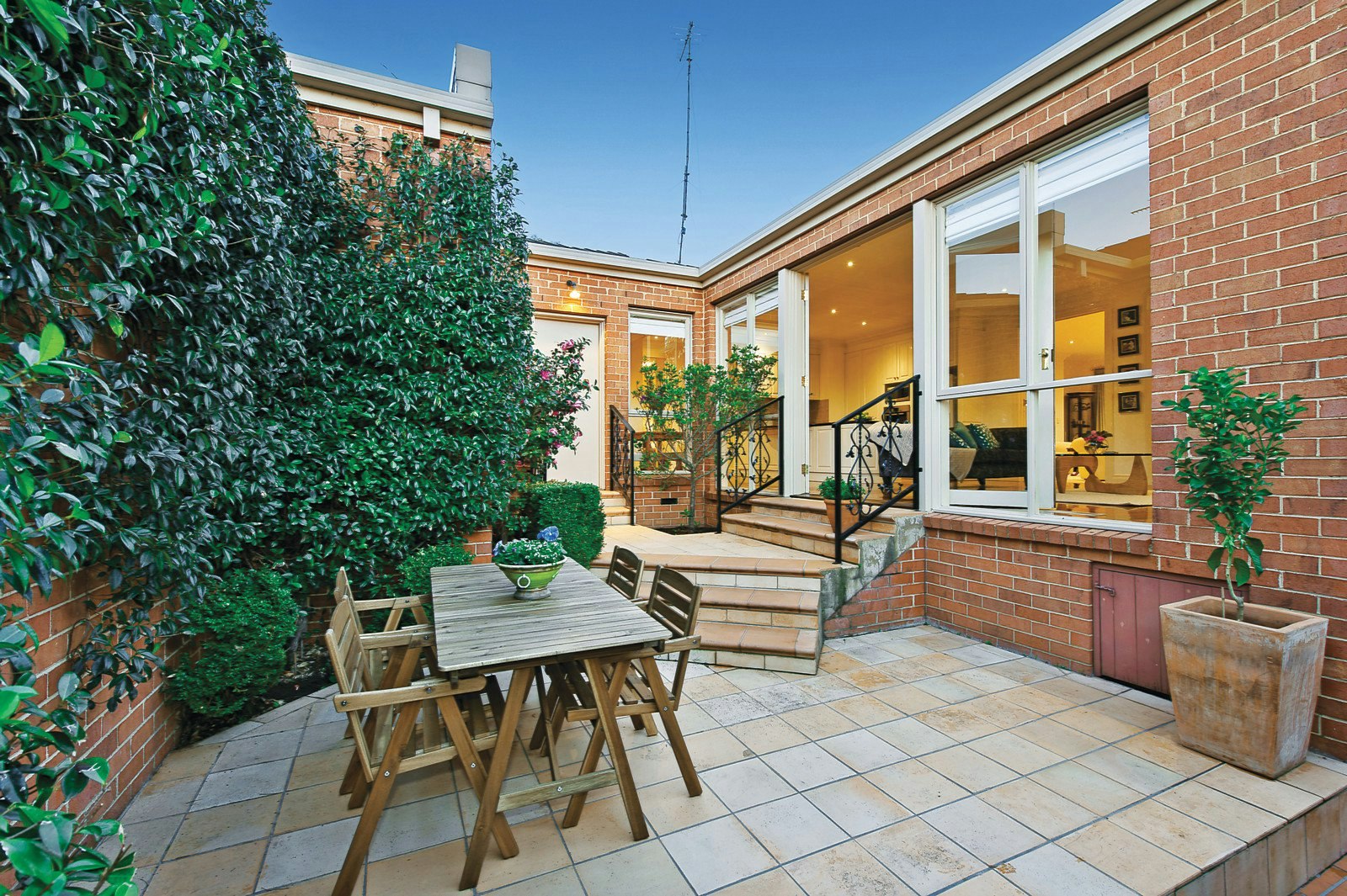 1 Grosvenor Parade, Balwyn, VIC