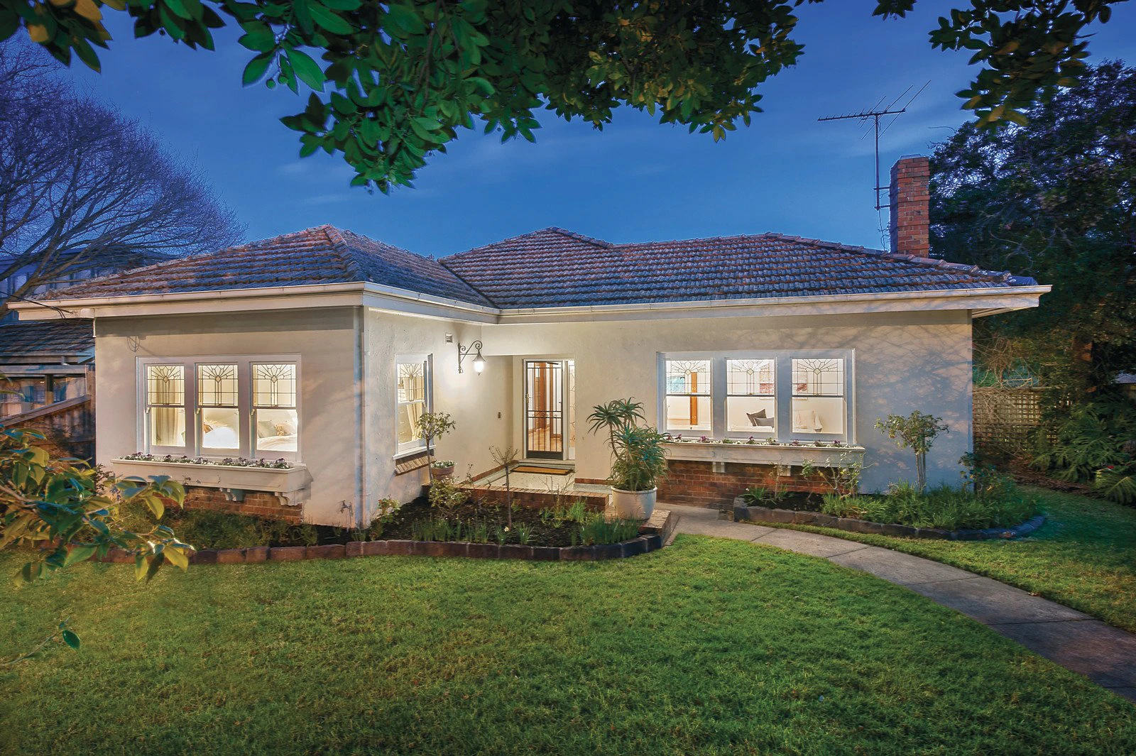 168 Prospect Hill Road, Canterbury, VIC