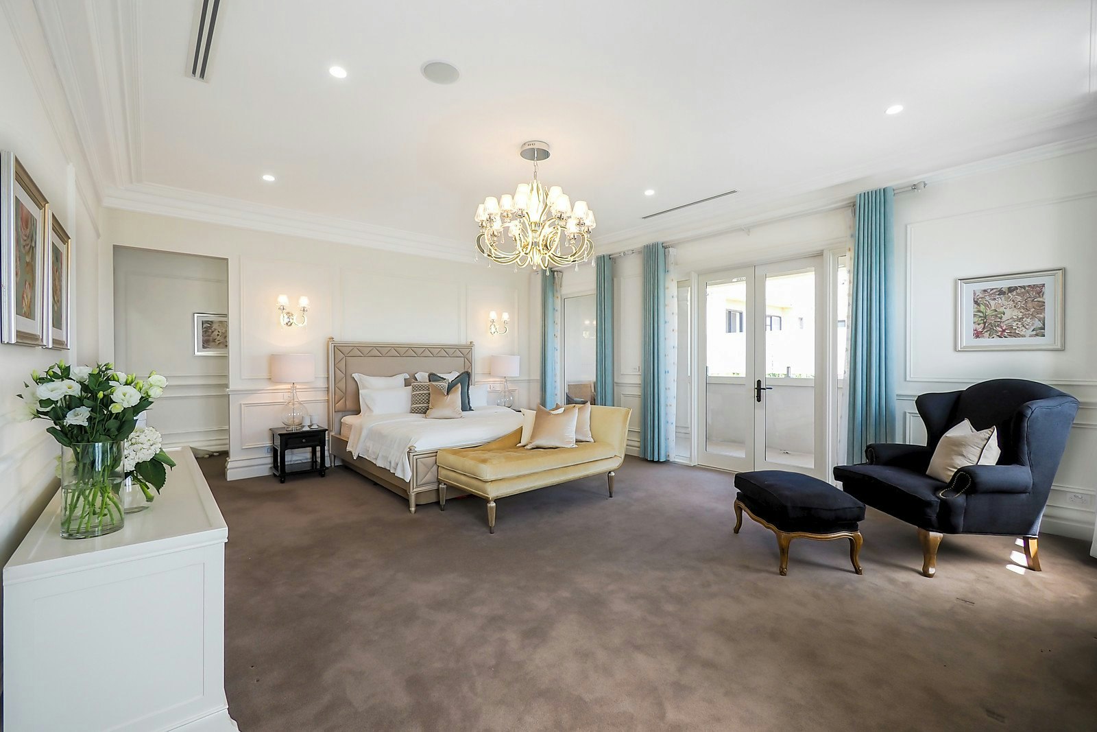 4 Grong Grong Court, Toorak, VIC