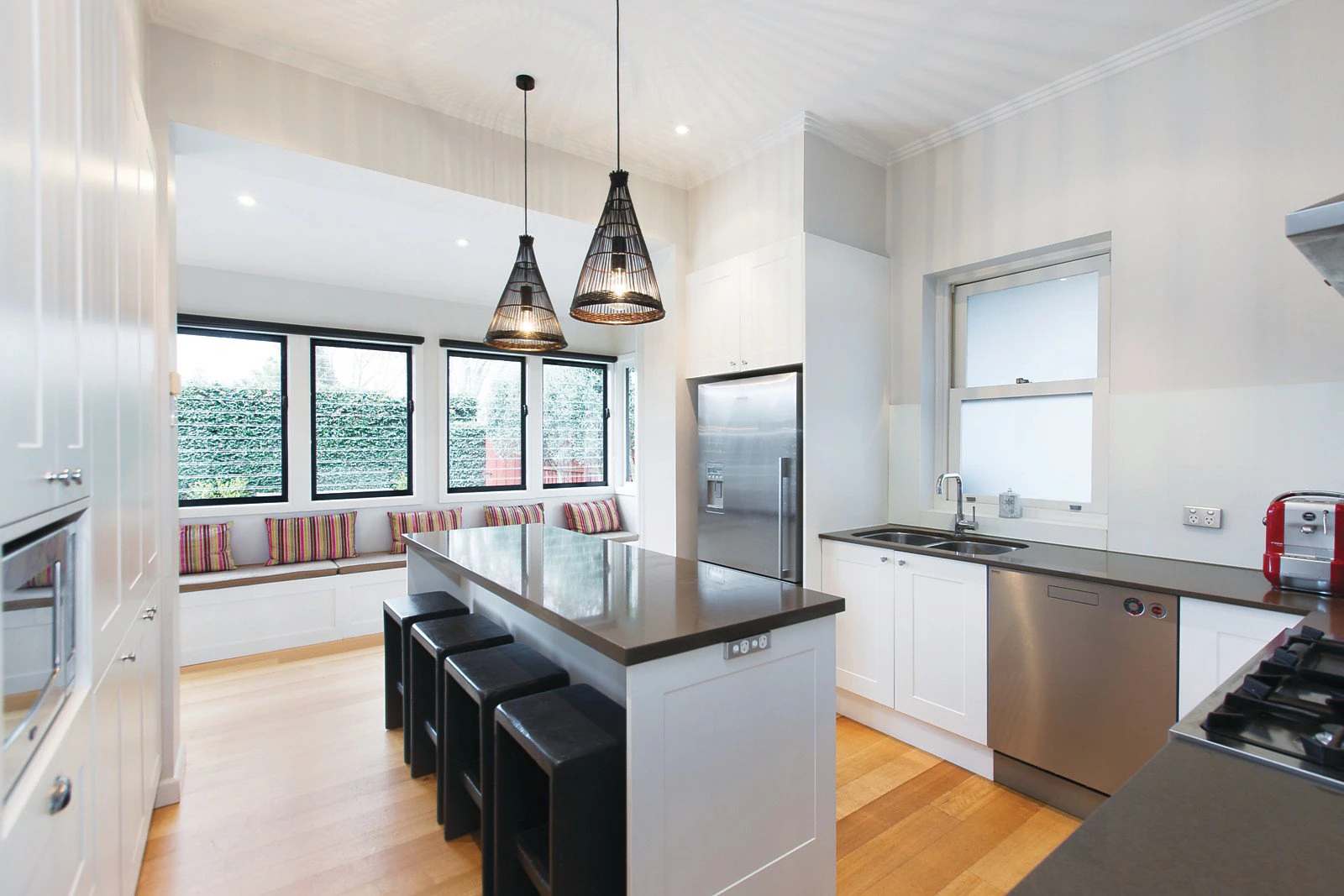 97 Kambrook Road, Caulfield North, VIC