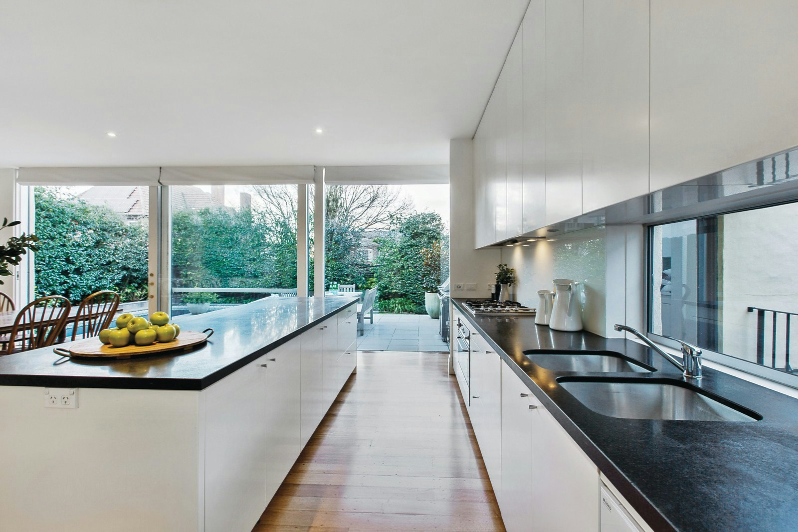 10 Wilks Avenue, Malvern, VIC