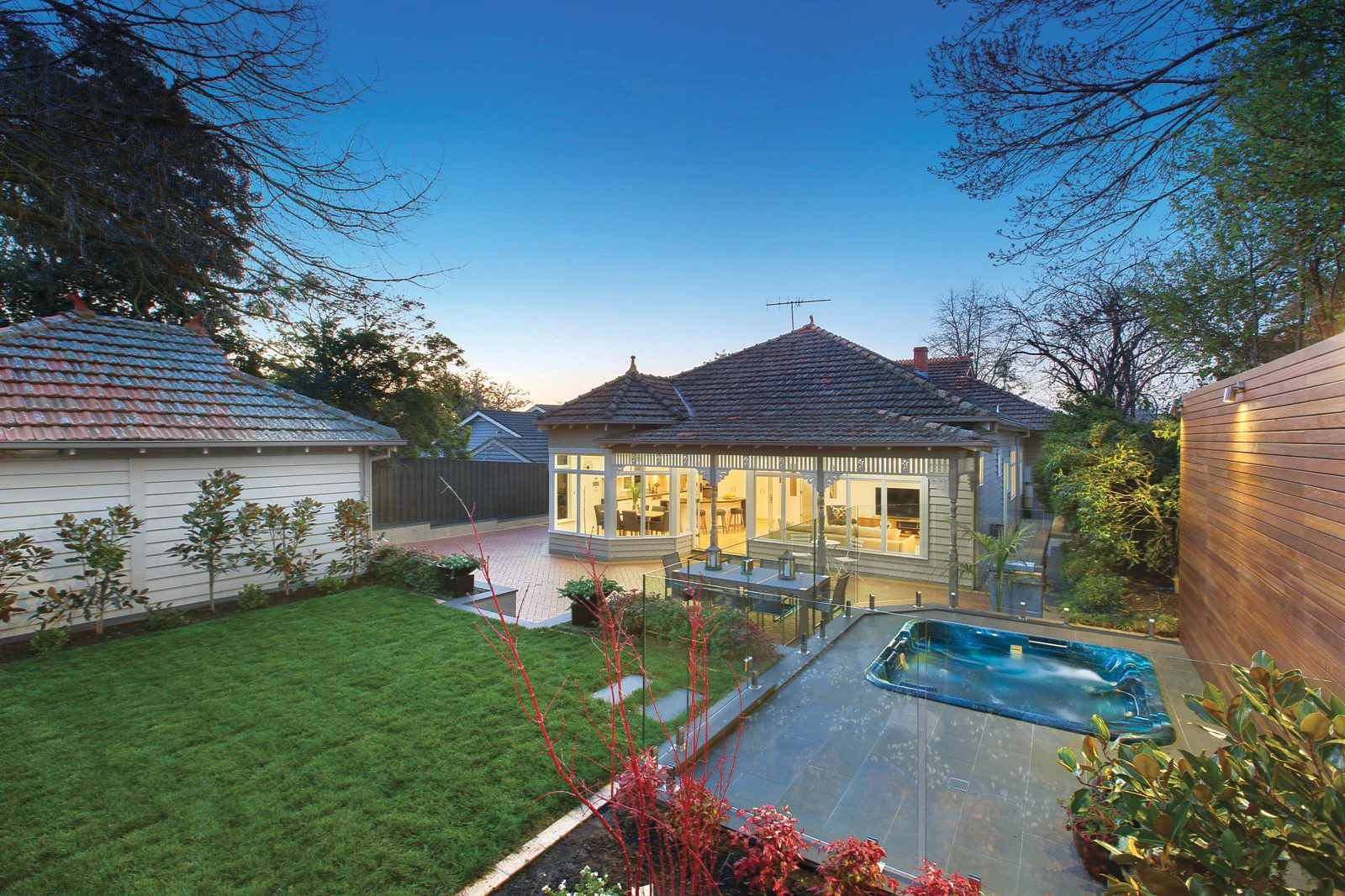 24 Howard Street, Glen Iris, VIC