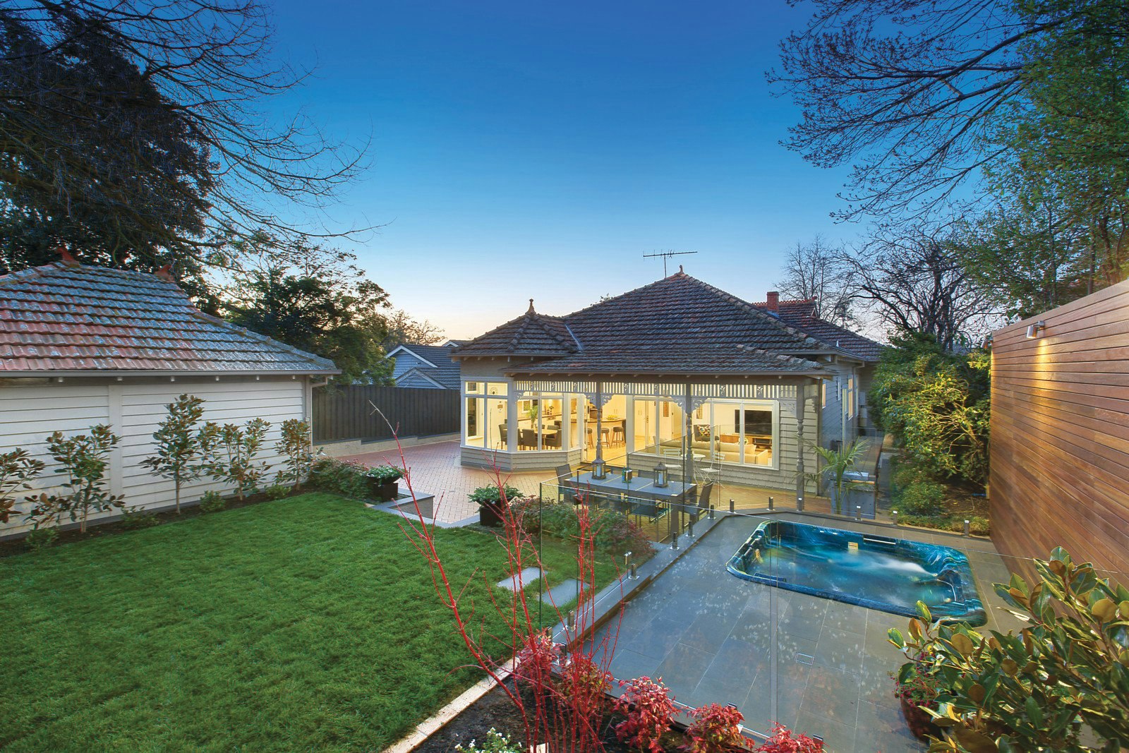 24 Howard Street, Glen Iris, VIC