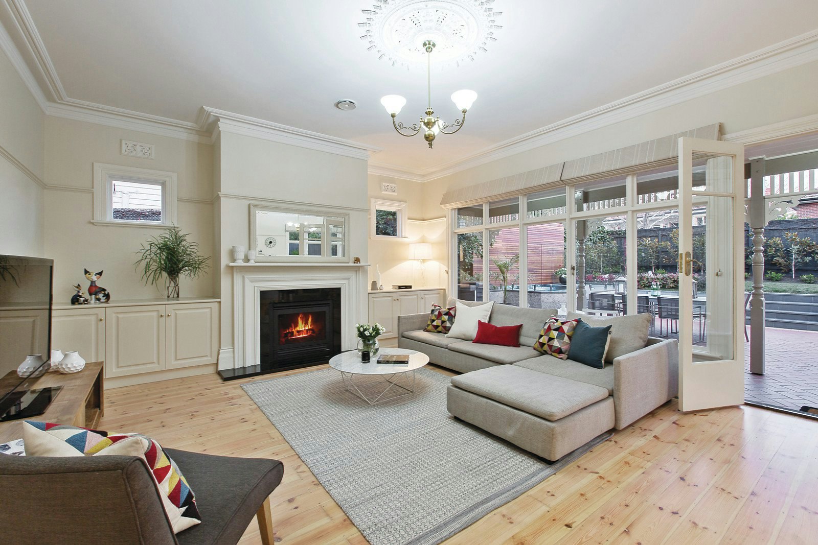 24 Howard Street, Glen Iris, VIC